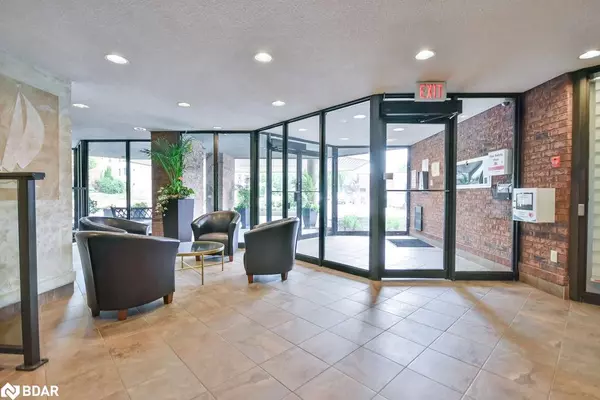 Barrie, ON L4M 5L6,181 Collier Street #307