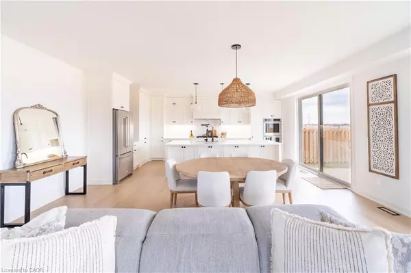 Thorold, ON L2V 0J8,81 Homestead Way