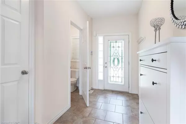 Ancaster, ON L9G 3A4,345 Glancaster Road #14