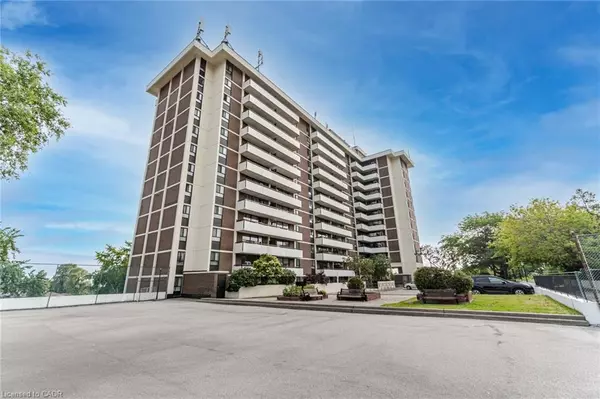 Toronto, ON M6M 5A6,541 Blackthorn Avenue #1110