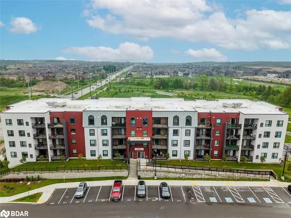Barrie, ON L9J 0T1,1 Chef Lane #207