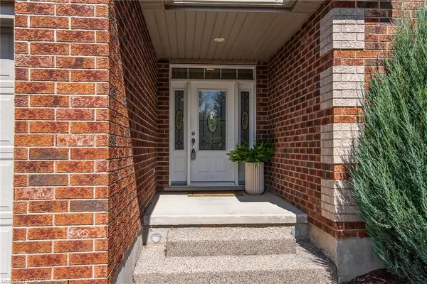 New Hamburg, ON N3A 4R4,242 Laschinger Boulevard