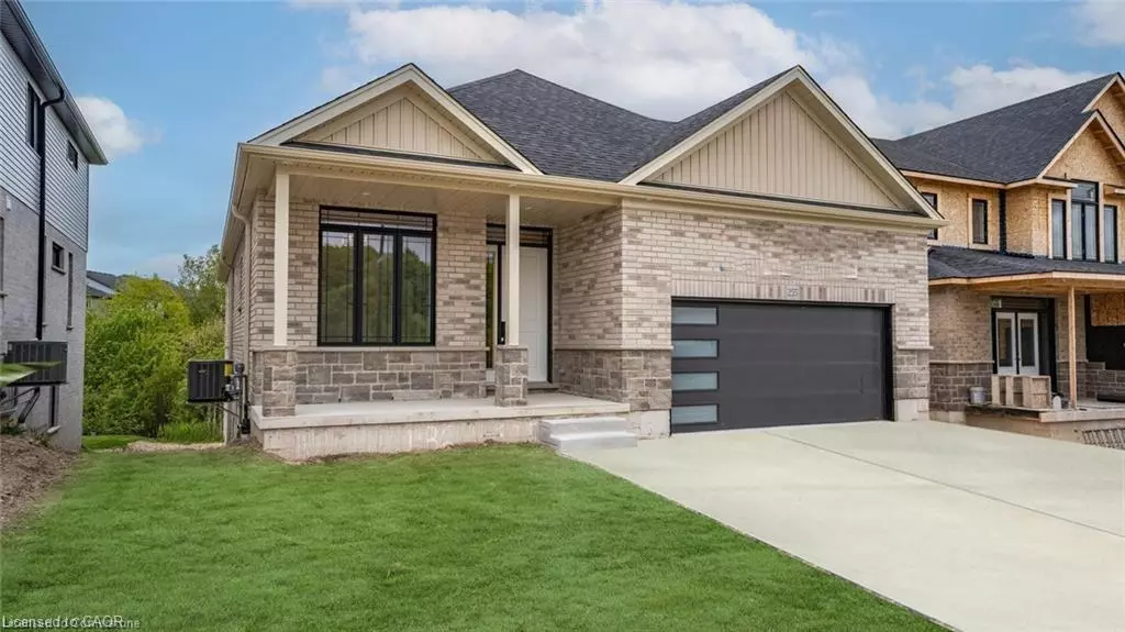 255 Ladyslipper Drive, Waterloo, ON N2V 0C3