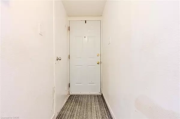 Mississauga, ON L4Y 3X6,1055 Dundas Street E #227