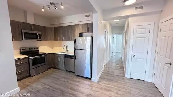 Hamilton, ON L8R 1N4,161 Wellington Street N #201