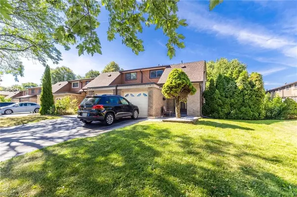 Burlington, ON L7L 3W4,554 Pinedale Avenue