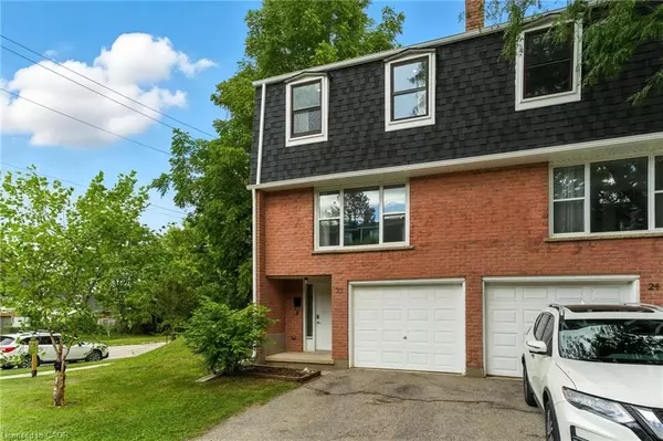 100 Bluevale Street N #25, Waterloo, ON N2J 4M9