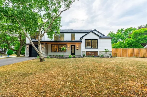 5135 Mulberry Drive, Burlington, ON L7N 1V7