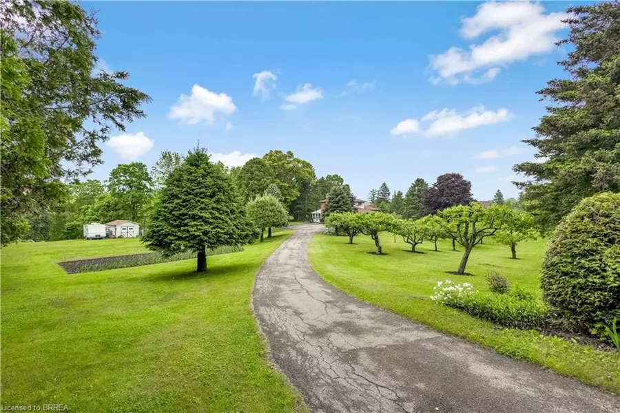 167 Governors Road E, Paris, ON N3L 3E1