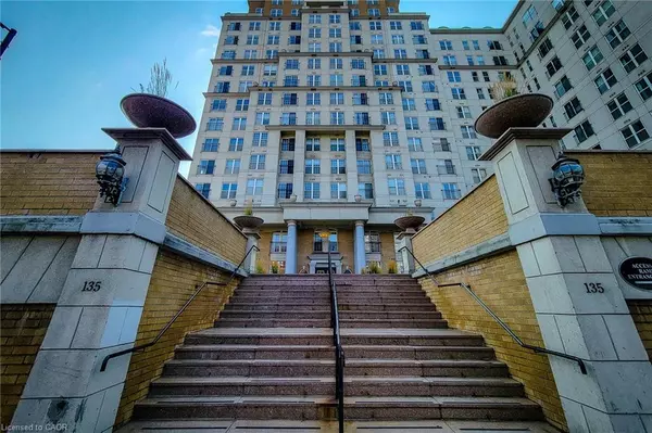 Hamilton, ON L8P 2Z6,135 James Street S #402