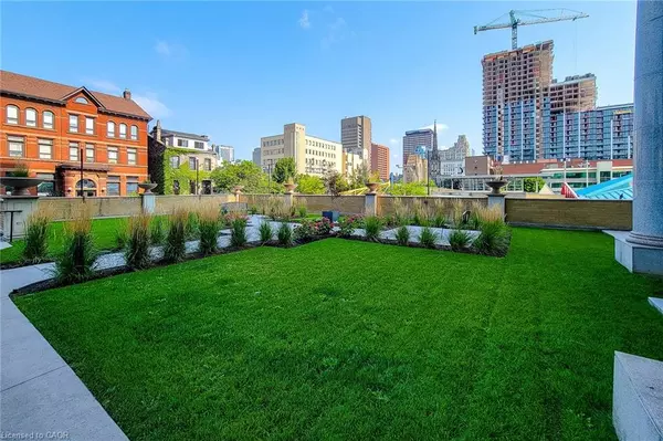 Hamilton, ON L8P 2Z6,135 James Street S #402