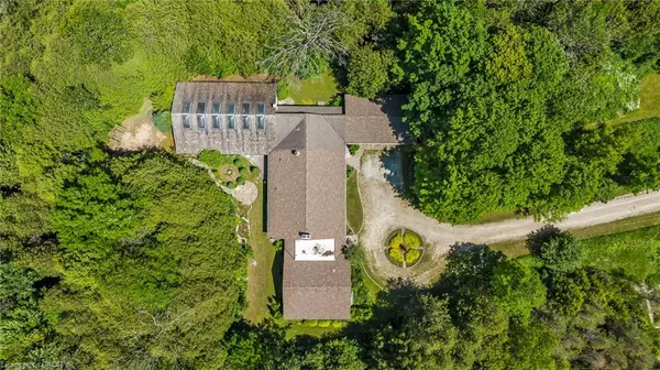 Durham, ON N0G 1R0,302783 Douglas Street