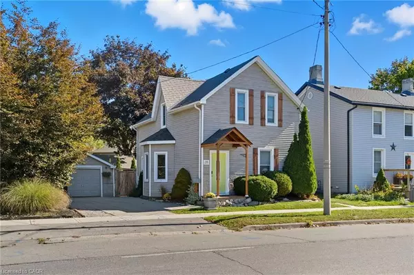 28 Mount Pleasant Street, Brantford, ON N3T 1S6