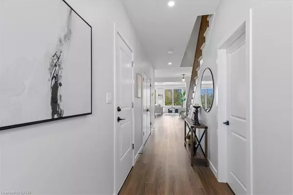 Mitchell, ON N0K 1N0,81 Kenton Street