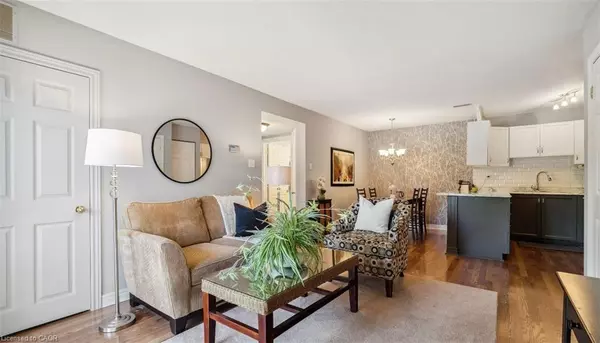 Burlington, ON L7M 4R4,4140 Foxwood Drive #904