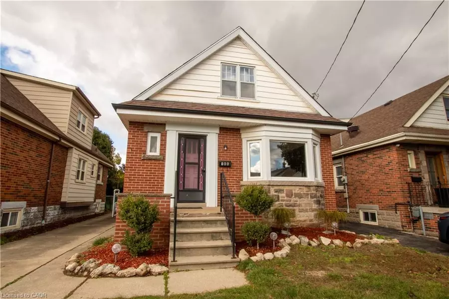 186 Huxley Avenue S, Hamilton, ON L8K 2R3