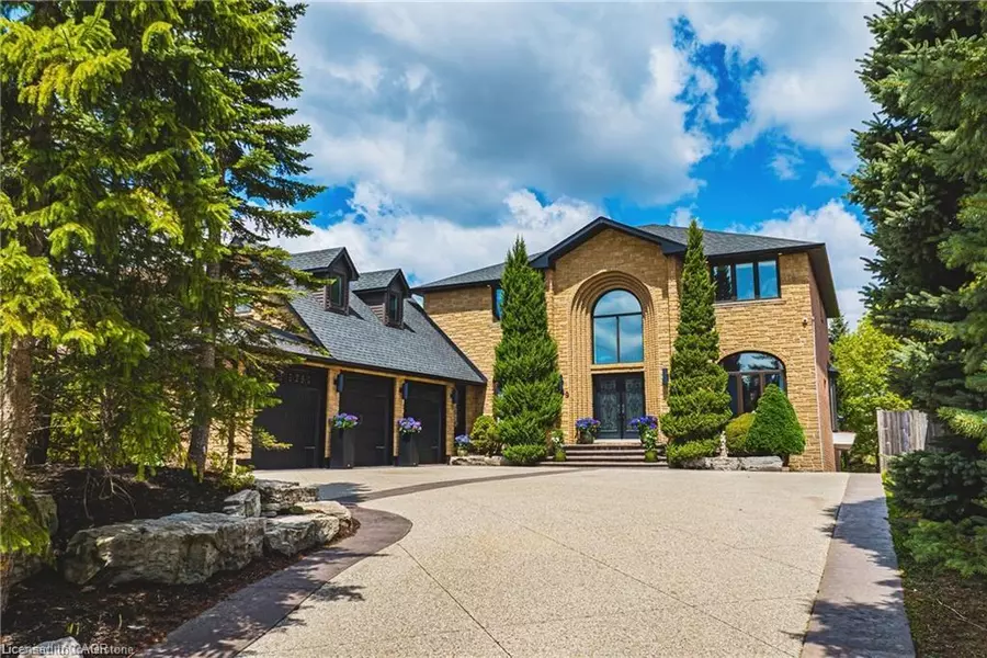 149 Miller Drive, Ancaster, ON L9G 4W2