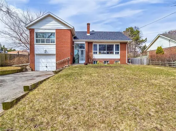 1821 Christopher Road, Mississauga, ON L5J 2K7