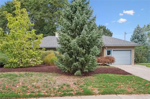 Kitchener, ON N2H 6B5,272 Hartwood Place