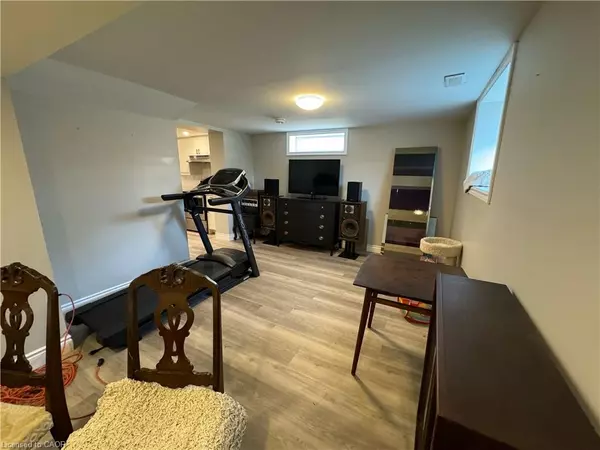 Hamilton, ON L9C 4N2,14 Fisher Crescent #Bsmt