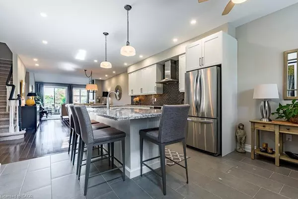 Burlington, ON L7M 5C6,4220 Sarazen Drive #22