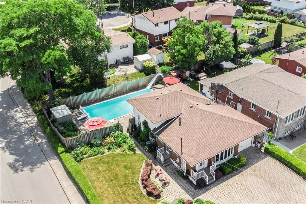 Hamilton, ON L8V 2M1,86 Ranchdale Drive