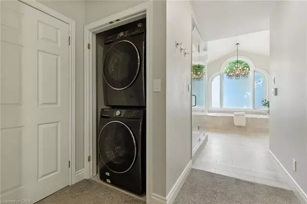 Carlisle, ON L0R 1H1,26 Parkshore Place