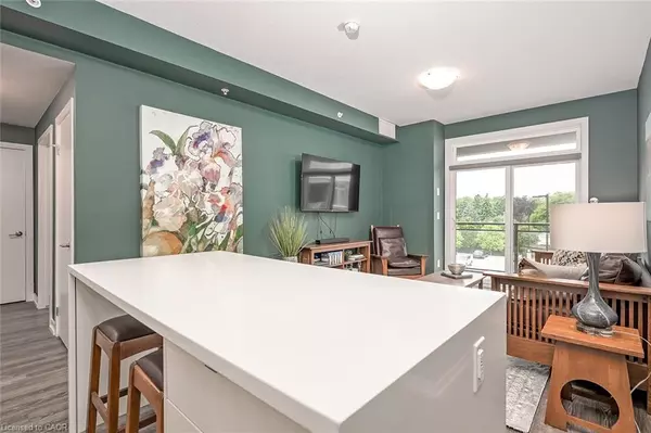 Burlington, ON L7T 0B8,457 Plains Road E #302