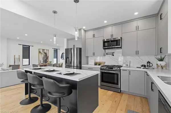 Thorold, ON L2V 0J9,20 Ivy Crescent