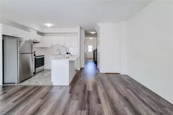 Hamilton, ON L9B 0J8,143 Aquasanta Crescent