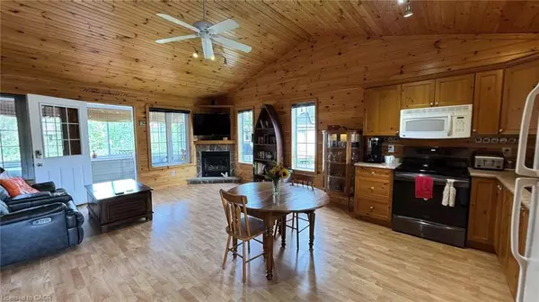 Wasaga Beach, ON L9Z 1X7,52 Madawaska Trail