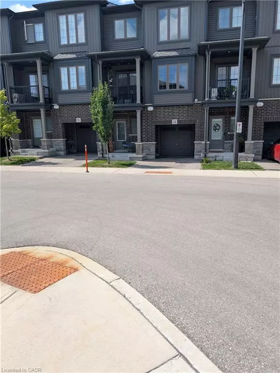 Cambridge, ON N3E 0E3,124 Compass Trail #52