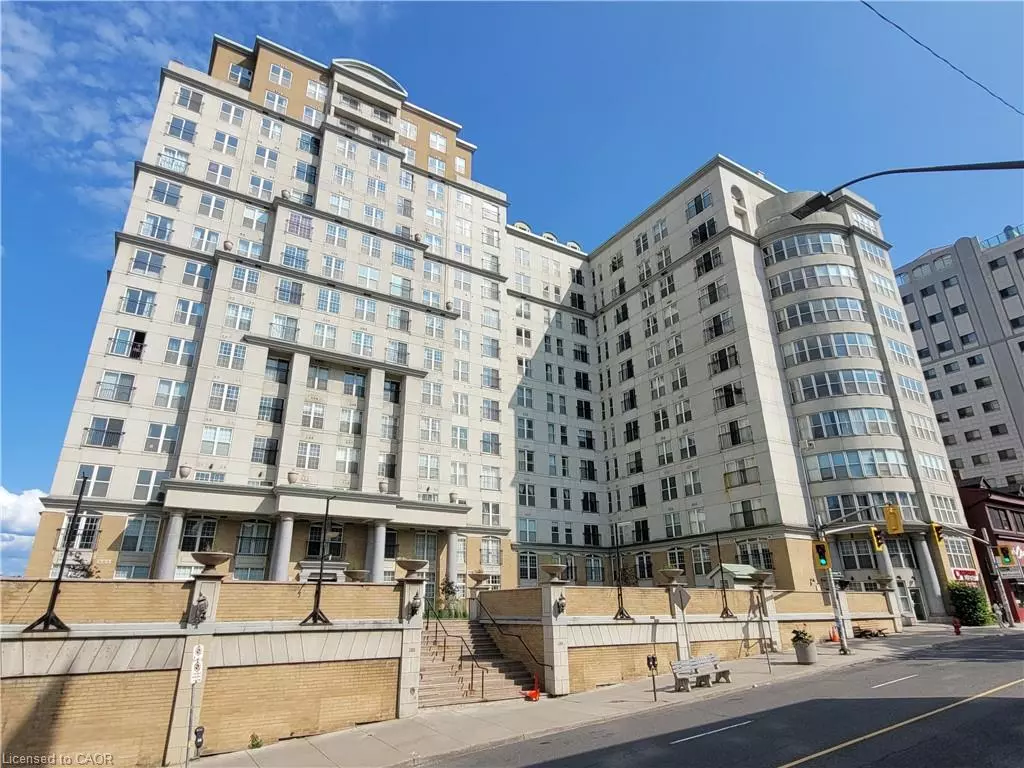 Hamilton, ON L8P 2Z6,135 James Street #214