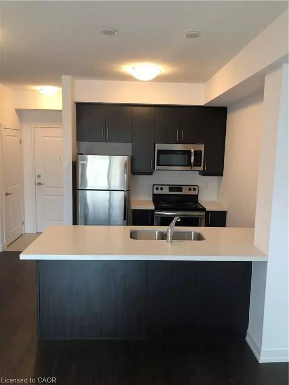 Stoney Creek, ON L8E 0K3,125 Shoreview Place #219