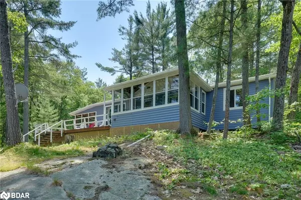 Georgian Bay, ON P0C 1M0,7156 Severn River Shore