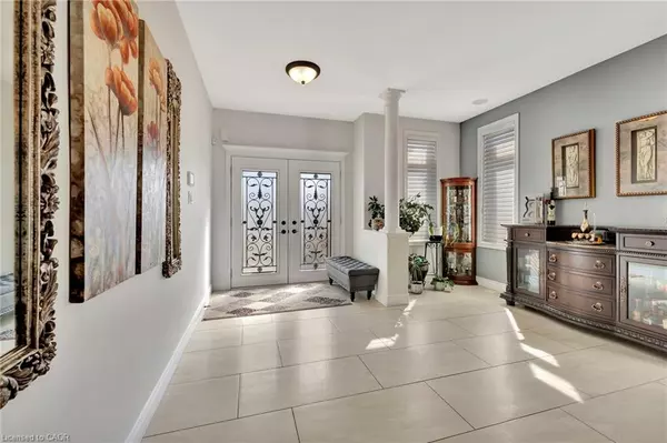 Hamilton, ON L9B 0G3,3 Rianna Court