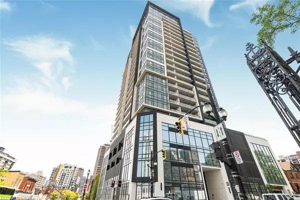 15 Queen Street S #909, Hamilton, ON L8P 0C6
