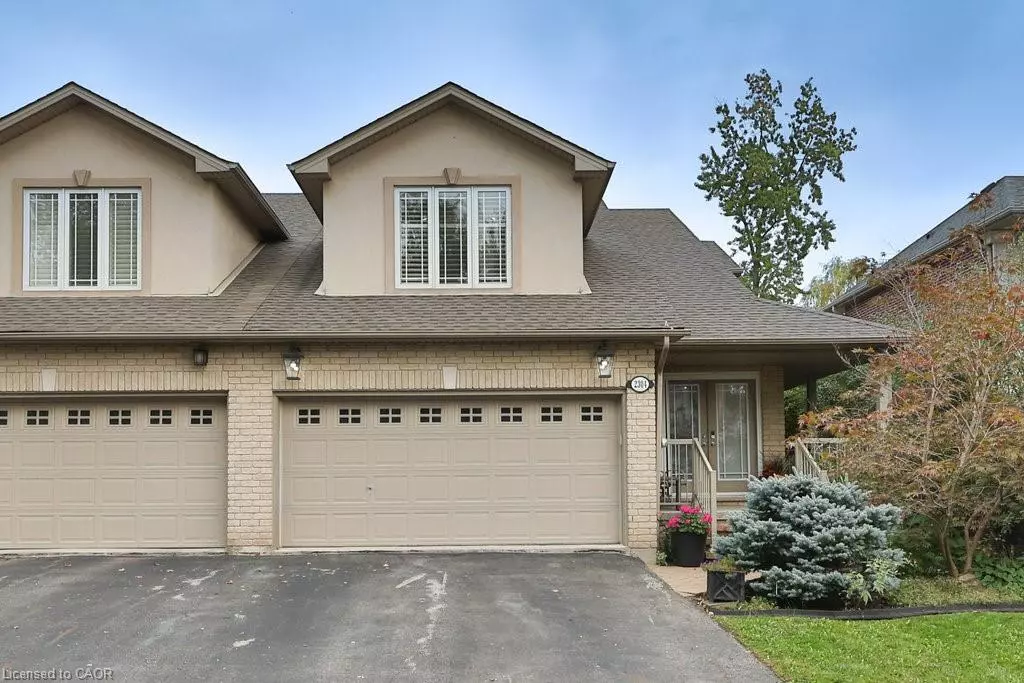 Oakville, ON L6L 1L6,2304 Sovereign Street