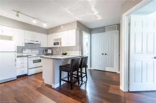 Burlington, ON L7M 4M4,4015 Kilmer Drive #308