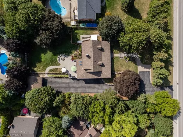 Waterdown, ON L0R 2H0,196 Dundas Street E