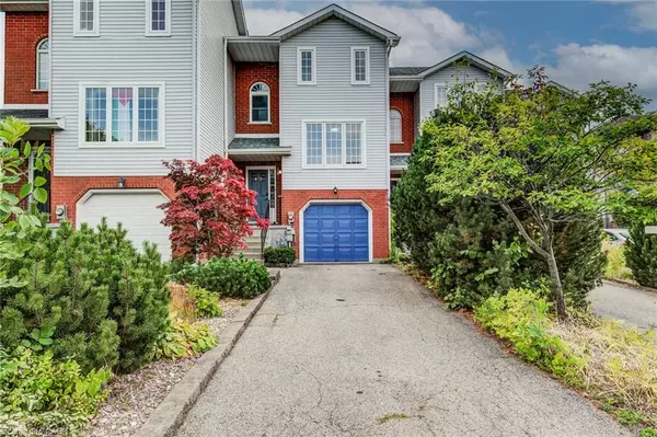 633 Grange Crescent, Waterloo, ON N2T 2L9