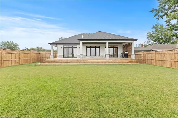 Fort Erie, ON L2A 5G7,637 Buffalo Road