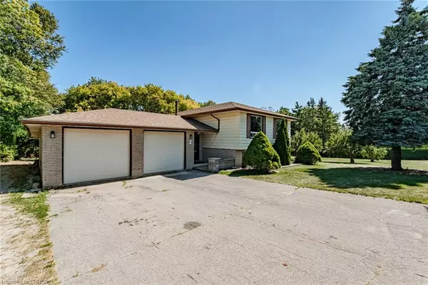 9 Bannister Street, Oakland, ON N0E 1L0