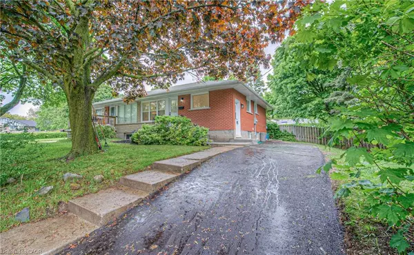 76 Ravine Drive, Cambridge, ON N1R 2W8