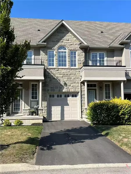 370 Stonehenge Drive #12, Ancaster, ON L9K 0H9