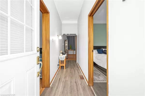 Hamilton, ON L8L 5H6,127 East Avenue N