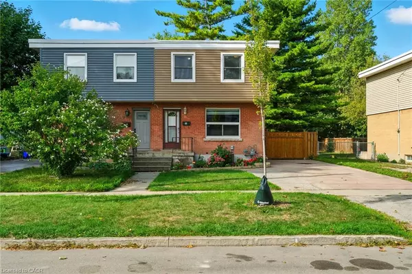 11 Eastvale Place, Hamilton, ON L8H 1N9