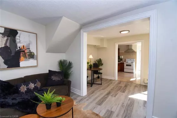 Hamilton, ON L8P 1S2,265 Hunter Street W