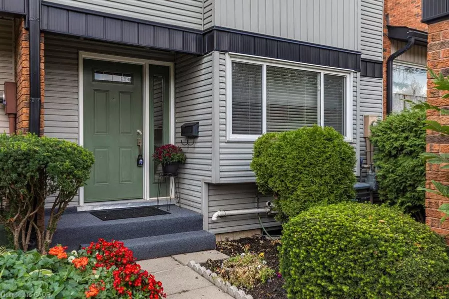 1556 Kerns Road #3, Burlington, ON L7P 3A7