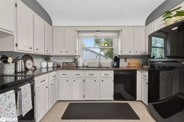 London, ON N6J 2B9,1 Jason Court